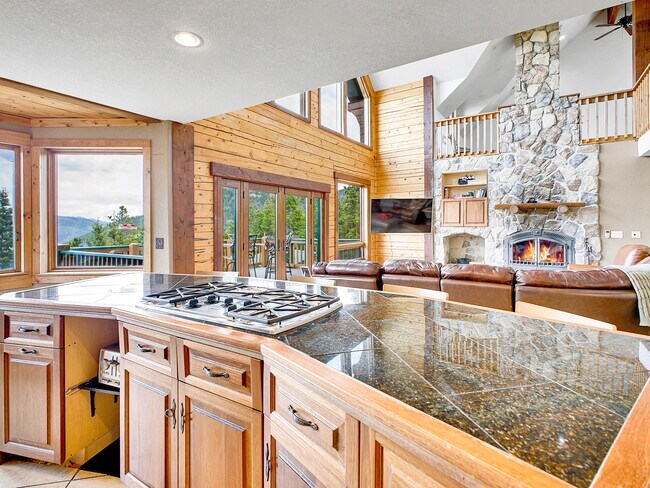 Building Photo - 785 Warren Gulch Rd
