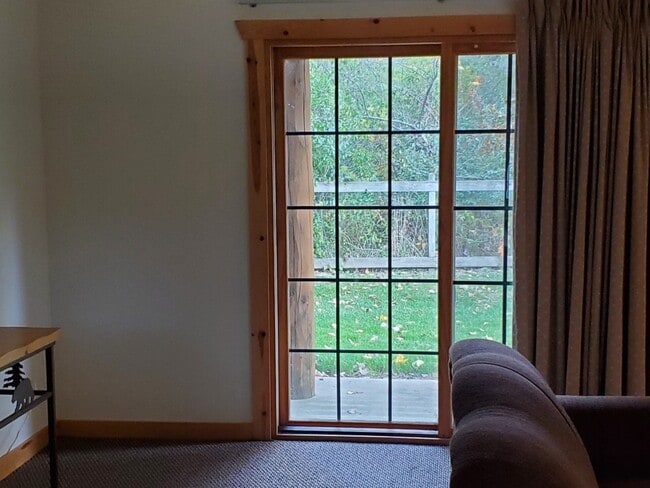 Building Photo - 2643 IL-178