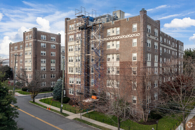 Building Photo - Bronxville Towers Apartments