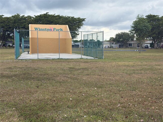 Building Photo - 8111 SW 129th Ave