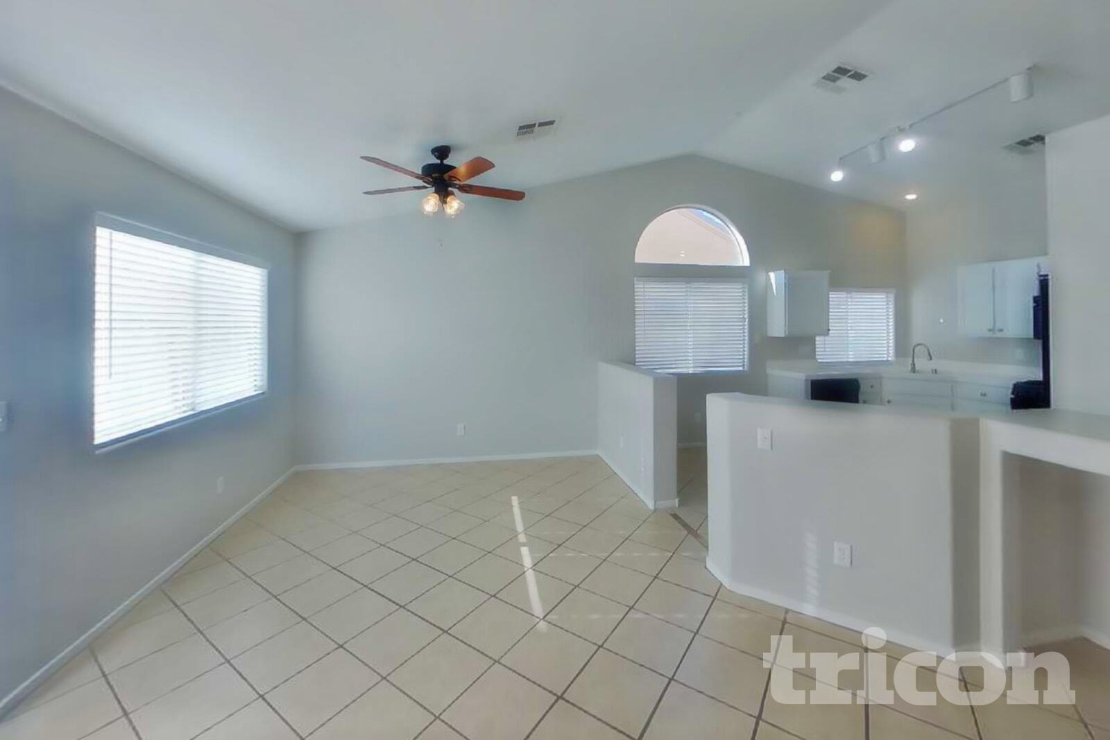 Building Photo - 604 Lively Fiesta Way