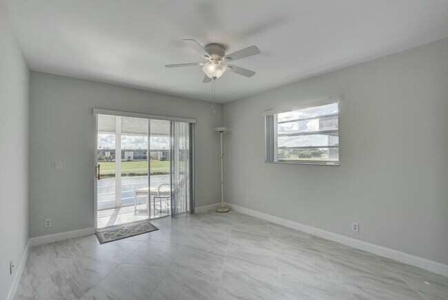 Building Photo - 998 Normandy Trail