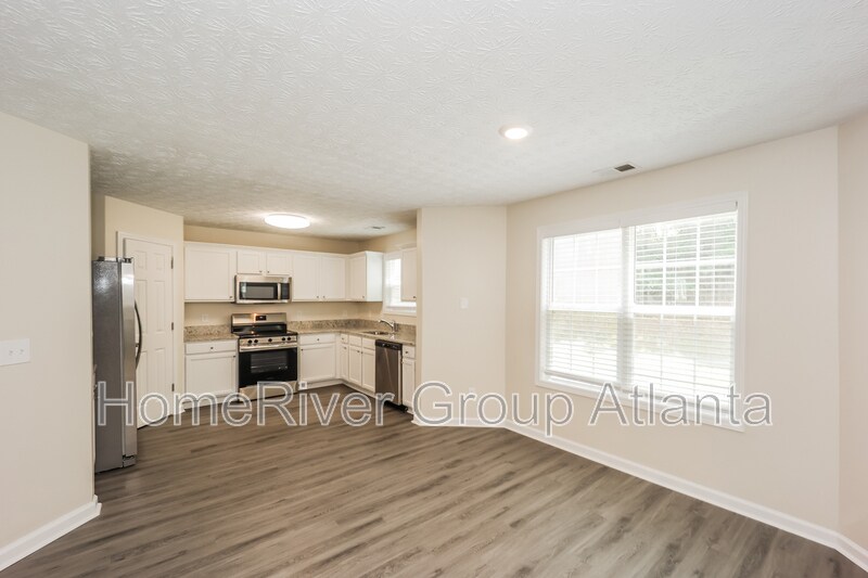 Building Photo - 1583 Marceau Dr