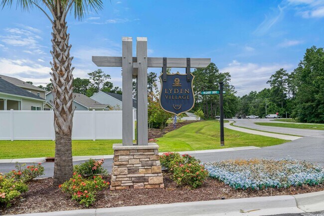 Building Photo - 655 Parker Ct