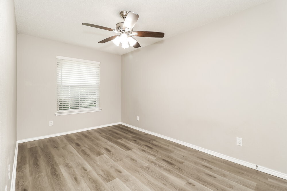Building Photo - 900 Vicksburg Ln