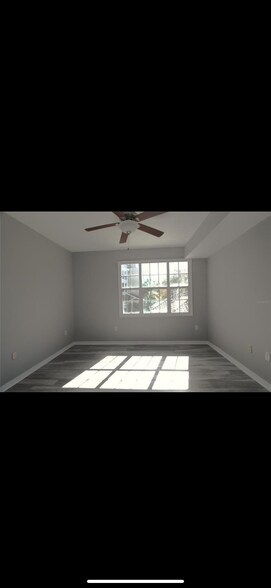 Building Photo - 501 Knights Run Ave