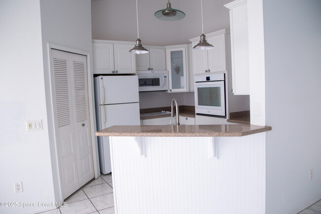 Building Photo - 7330 US-1