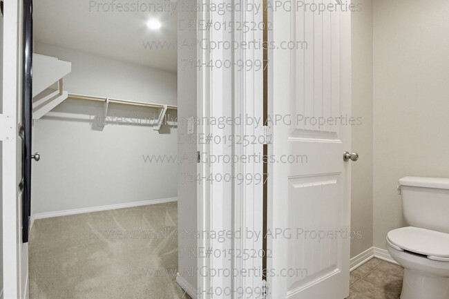 Building Photo - 139 Thompson Ave