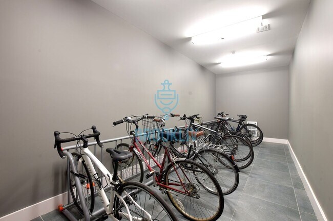 Building Photo - 62 E 21st St