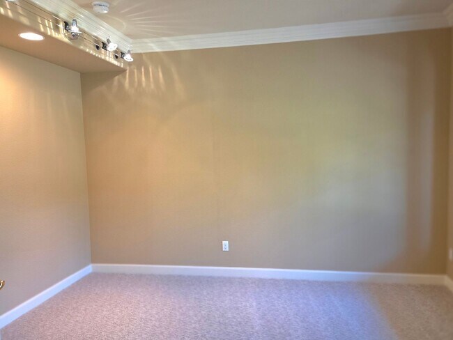 Building Photo - Spacious 5-Bedroom Danville Home with Dramatic High Ceilings & Flexible Living Areas
