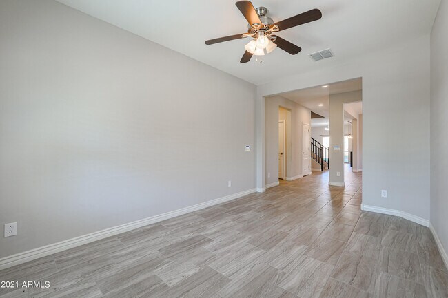 Building Photo - 2736 E Mews Rd