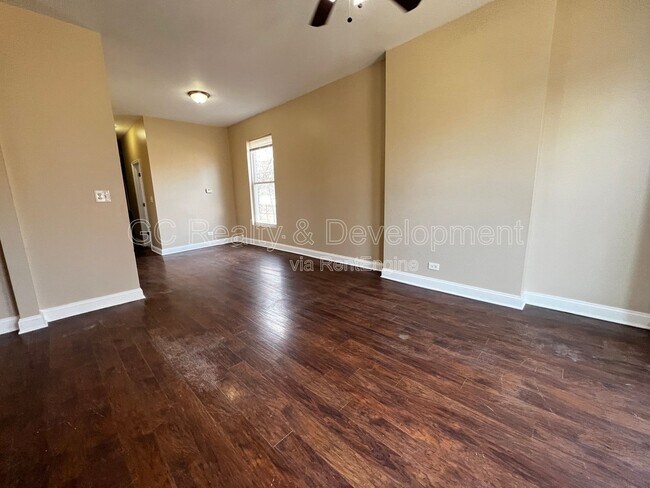 Building Photo - 7642 S Normal Ave