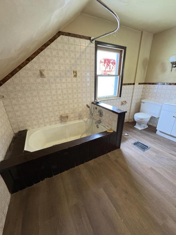 Building Photo - 24 Euclid Ave