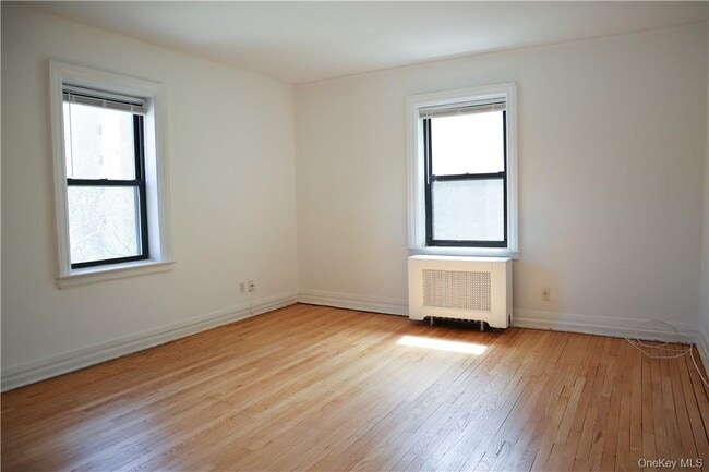 Building Photo - 42 Barker Ave