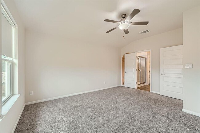 Building Photo - 2871 Mill Run Bnd