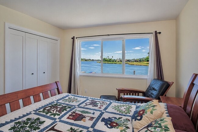 Building Photo - Waterfront Condo on Corte Madera Creek | Single-Level, Dock Access - FOUNDATION