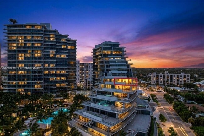 Building Photo - 2200 N Ocean Blvd