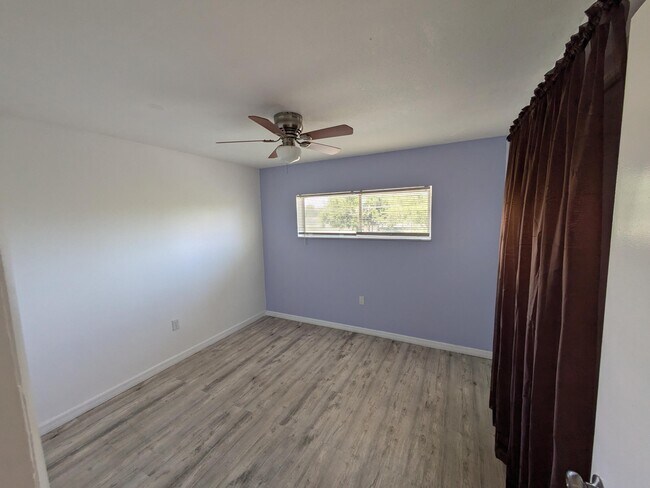 Building Photo - 140 Minna Ln