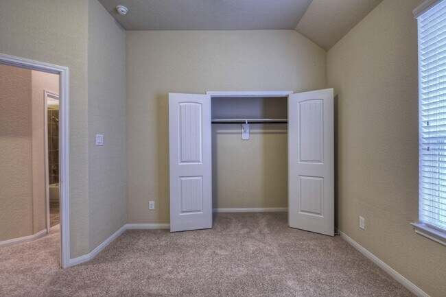 Building Photo - 21644 Lexor Dr