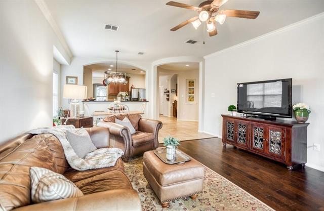 Building Photo - 11550 Henderson Dr