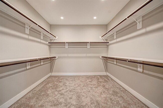 Building Photo - 16531 Oasis Mdw Ln