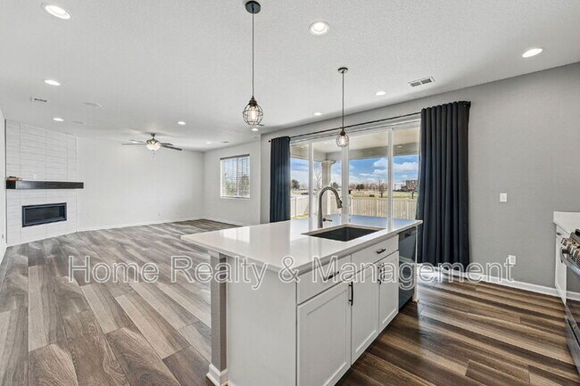 Building Photo - 9364 E 105th Ave