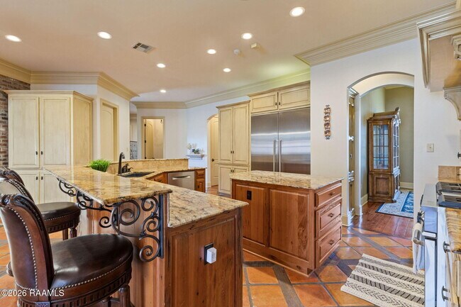 Building Photo - 100 Stone Creek