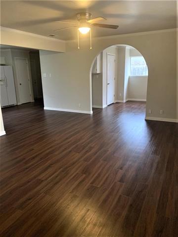 Building Photo - 11991 Maple St