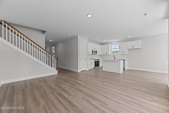 Building Photo - 1001 Tawney Trce