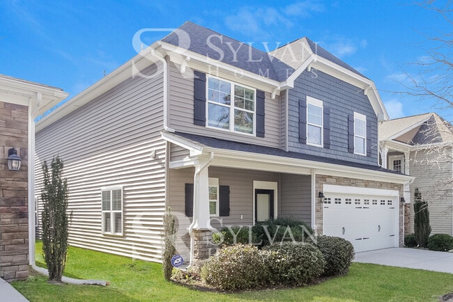 Building Photo - The living is easy in this lovely 5 bedroom, 2.5 bathroom home