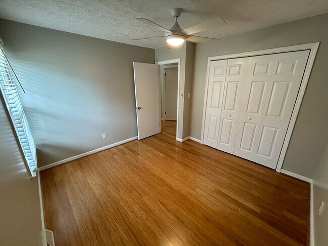 Building Photo - 29 Arrowhead Dr SE