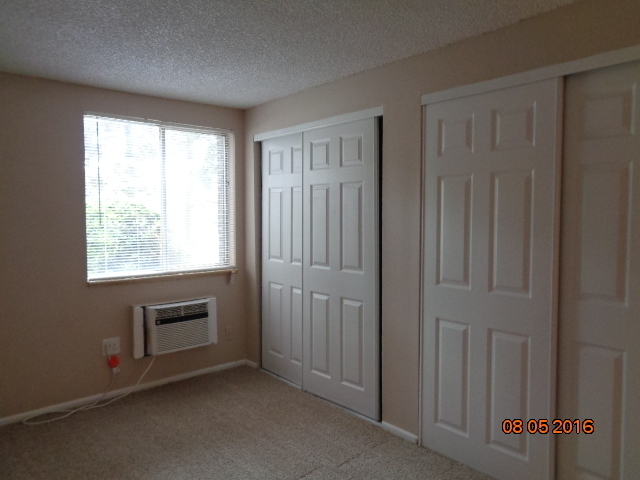 Building Photo - Wonderful 1 BR/1 BA Ground Floor Condo in ...