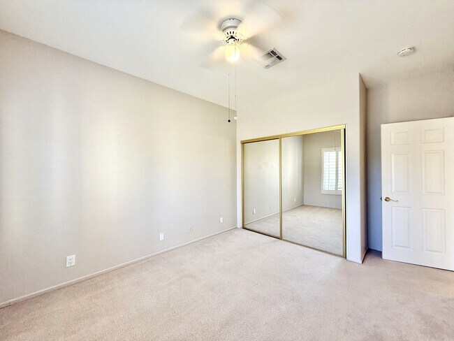 Building Photo - 48625 Cll Esperanza