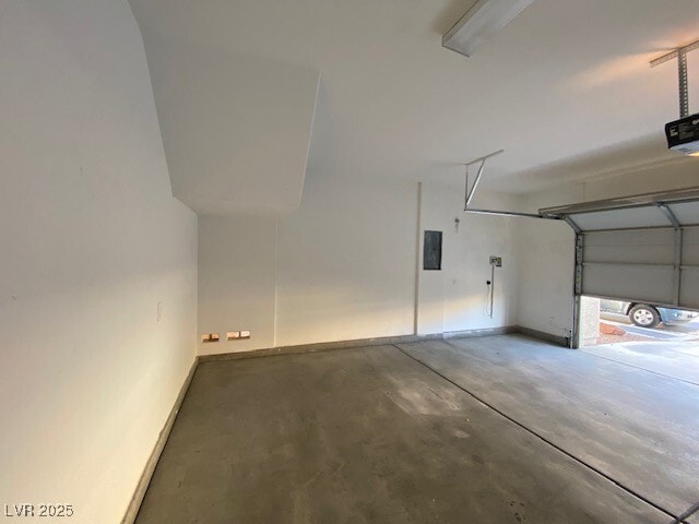 Building Photo - 8129 Loma Del Ray St