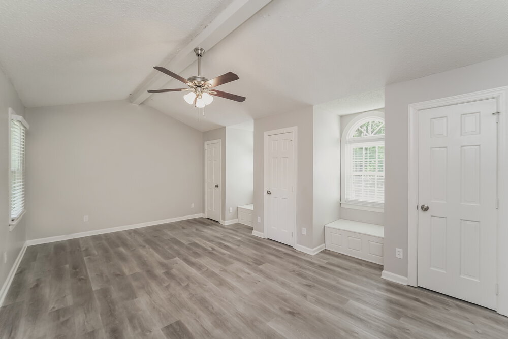 Building Photo - 2305 Whispering Spring Dr