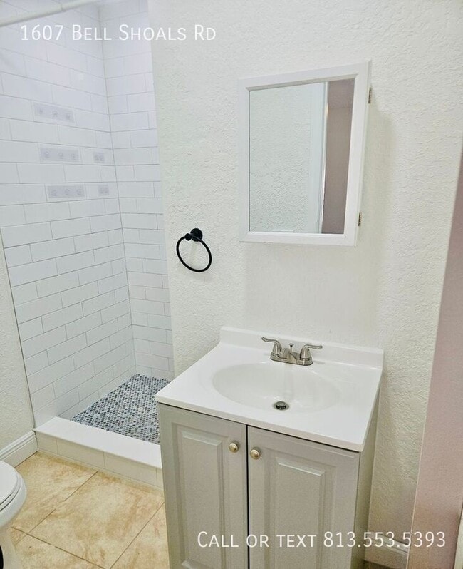 Building Photo - 1607 Bell Shoals Rd