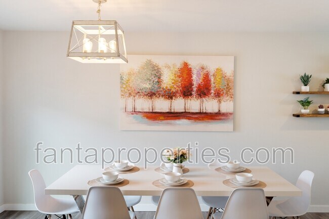 Building Photo - 10035 61st Ave S