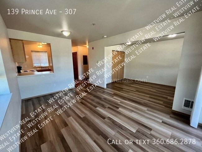 Building Photo - 139 Prince Ave