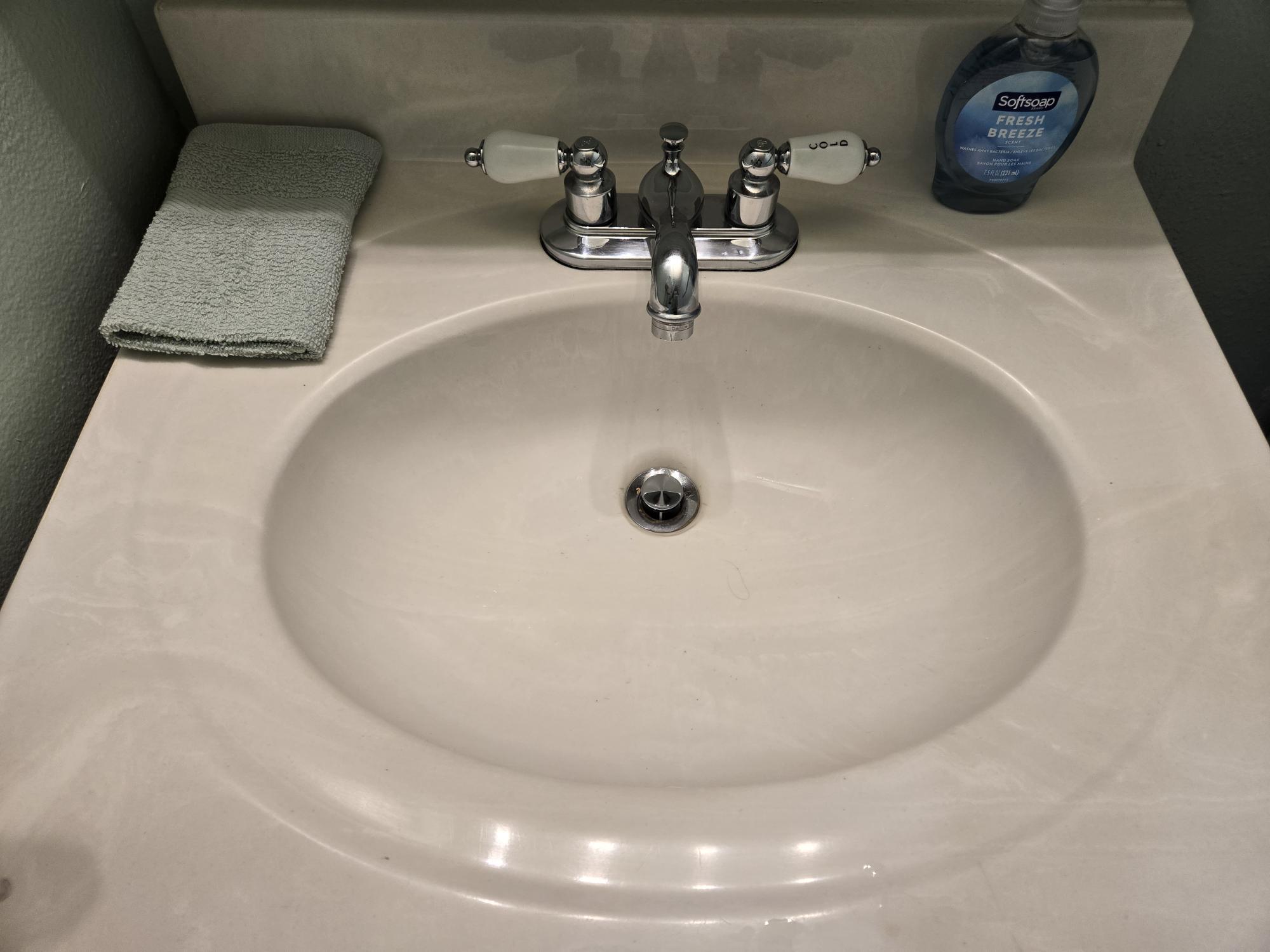 Building Photo - 511 Constitution Ave S