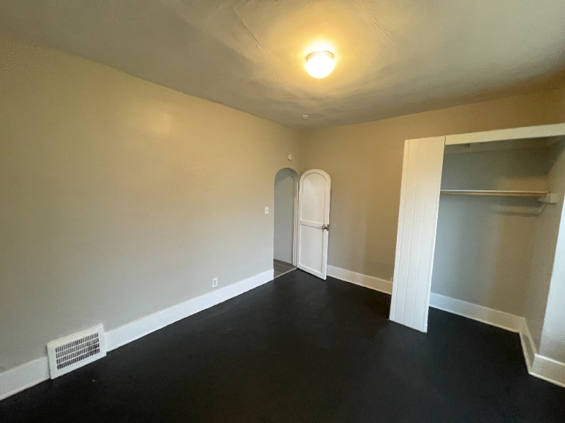 Building Photo - 1733-1737 Long Ave