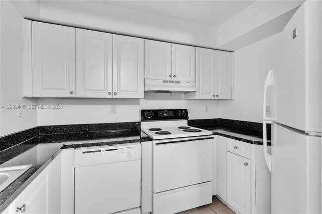 Building Photo - 8255 SW 152nd Ave