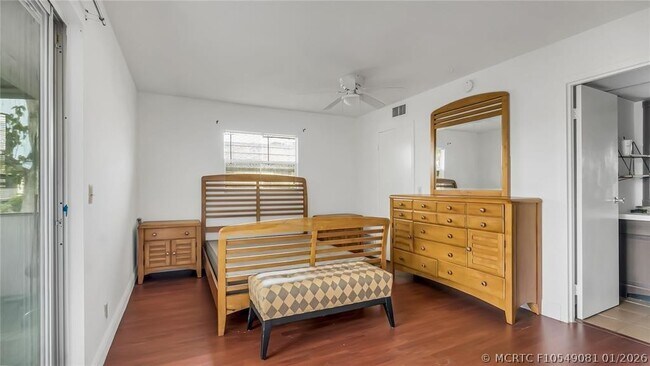Building Photo - 703 Brittany Park