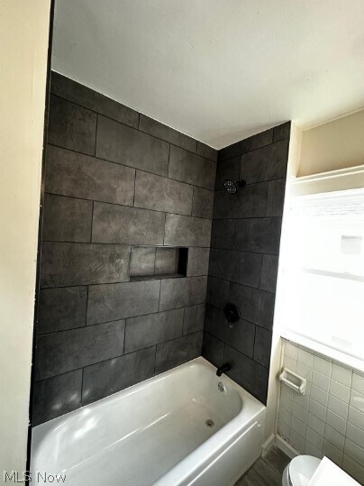 Building Photo - 10601 Almira Ave