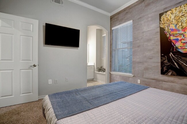 Building Photo - 9010 N FM 620