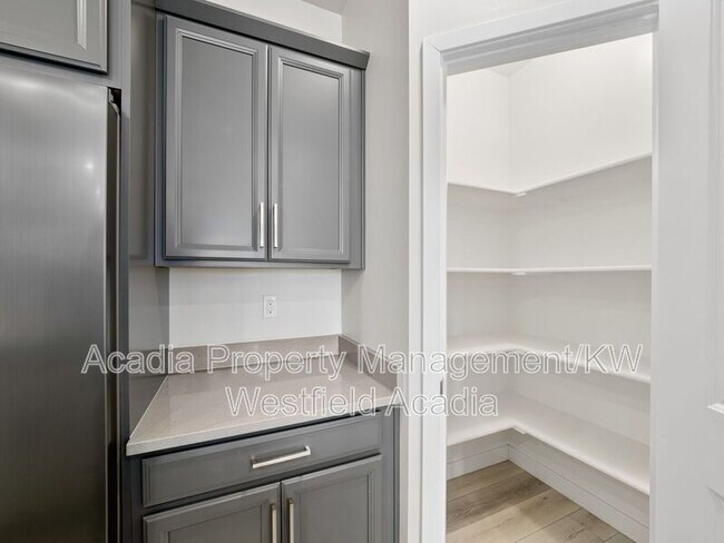 Building Photo - 15083 S Reins Wy