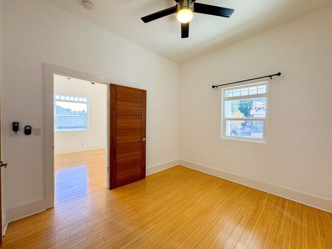 Building Photo - Remodeled Echo Park Home