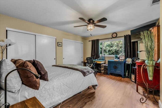 Building Photo - 53705 Avenida Diaz