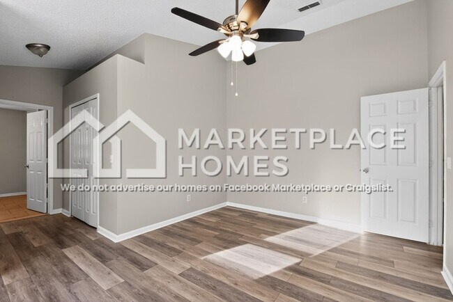 Building Photo - 1280 Independence Dr