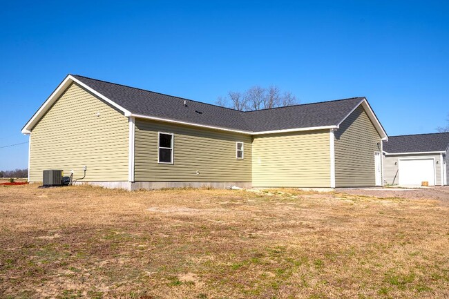 Building Photo - 1023 Oberry Rd
