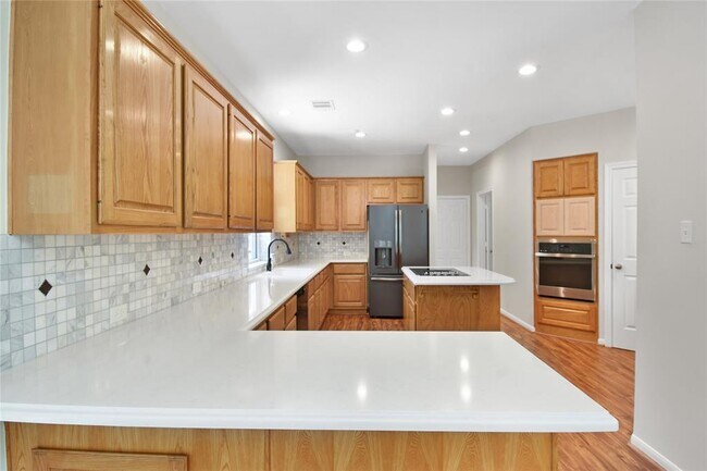 Building Photo - 152 W Amberglow Cir